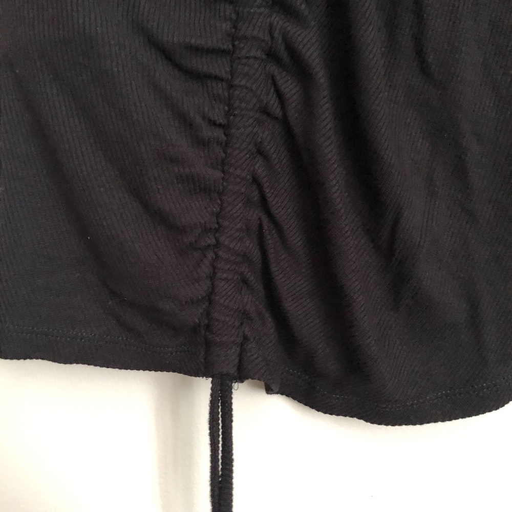 Adjustable Ruched Black Ribbed T-Shirt - Picture 3 of 8